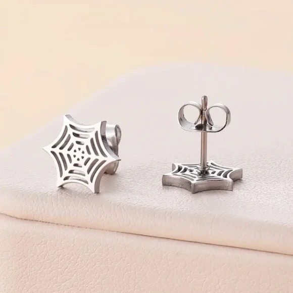 NEW Dainty Spider Web stud Earrings Silver color - Boutique - Picture 1 of 4